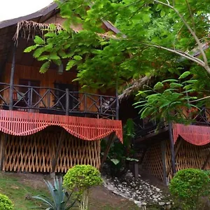 Guest house Thongbay ***